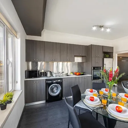 Apartman Ledra Star Central